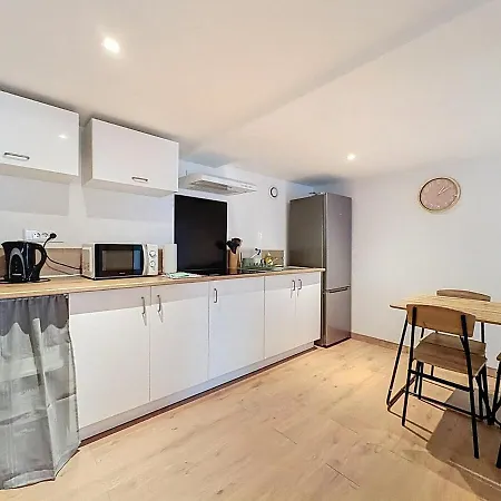 Apaprtement 6 Personners Centre Apartment *